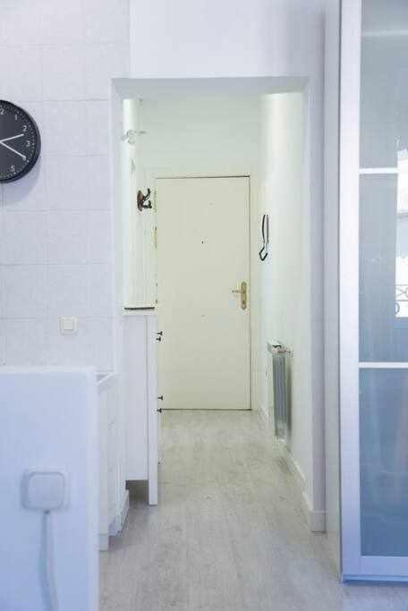 Un Fascinante Estudio En Madrid Centro Ngoại thất bức ảnh
