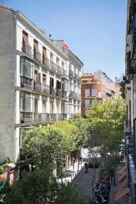 Un Fascinante Estudio En Madrid Centro Ngoại thất bức ảnh
