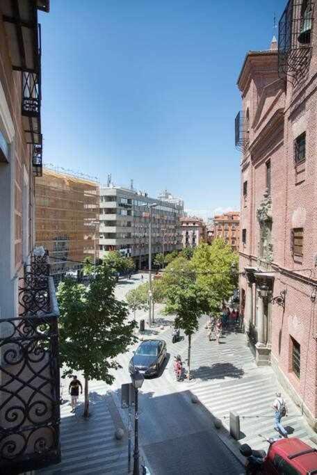 Un Fascinante Estudio En Madrid Centro Ngoại thất bức ảnh